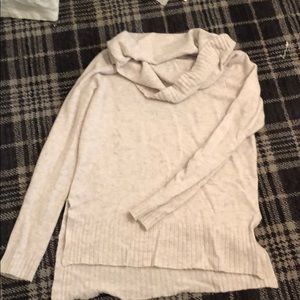Cashmere long sleeved sweater